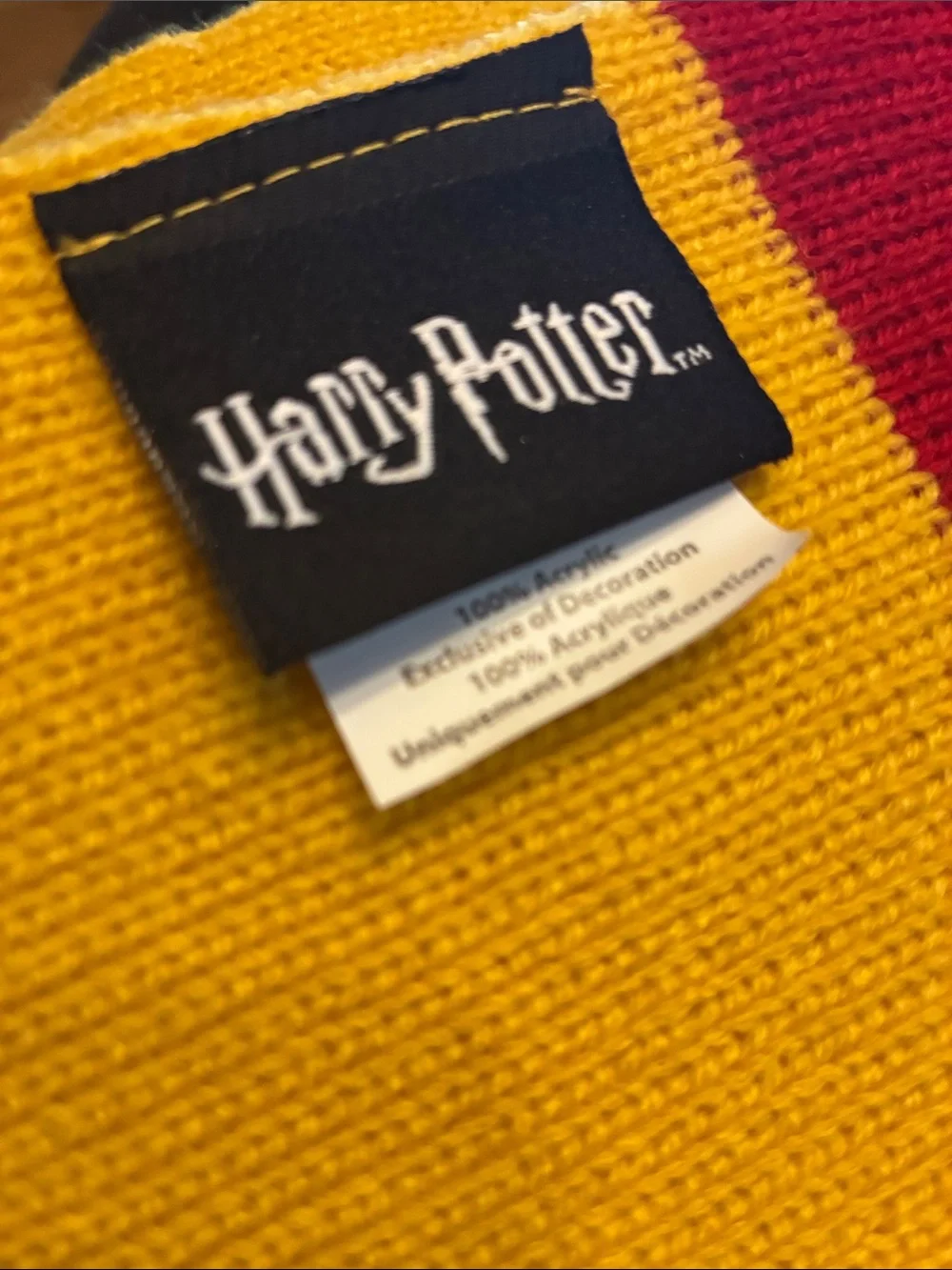 Harry Potter - Gryffindor ( unisex) Scarf - Picture 6 of 6